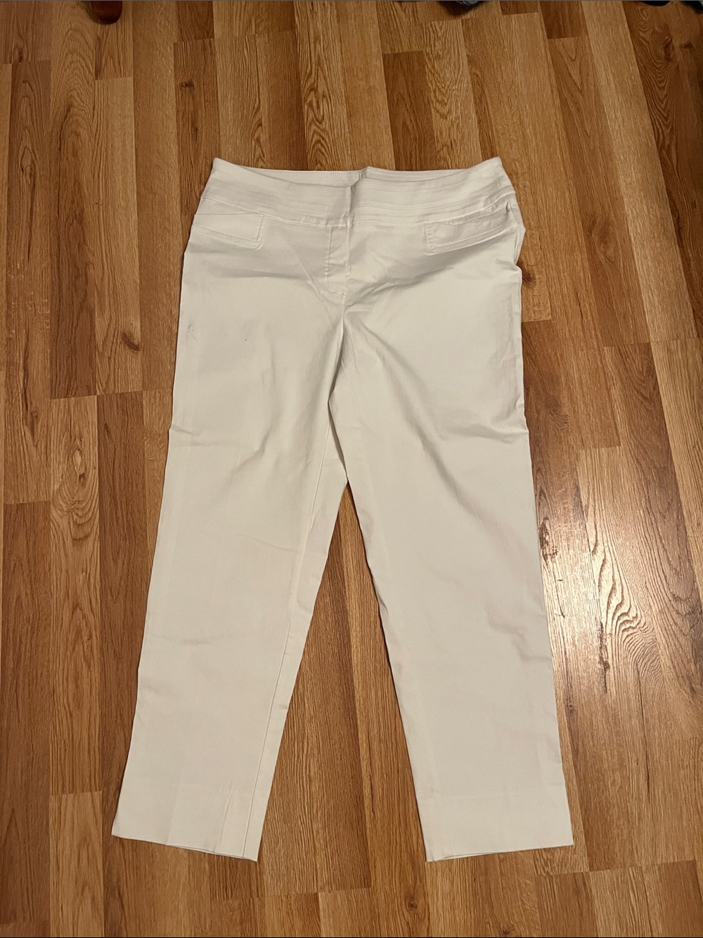 Zac & Rachel White Cropped Ankle Pants